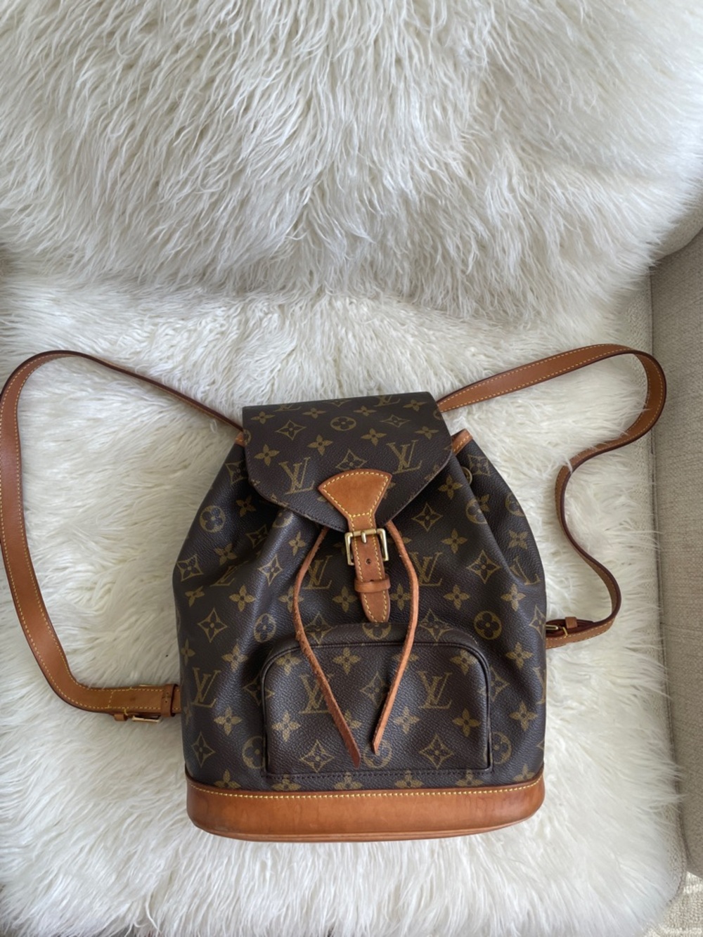 Louis Vuitton MM backpack - Picture 3 of 17